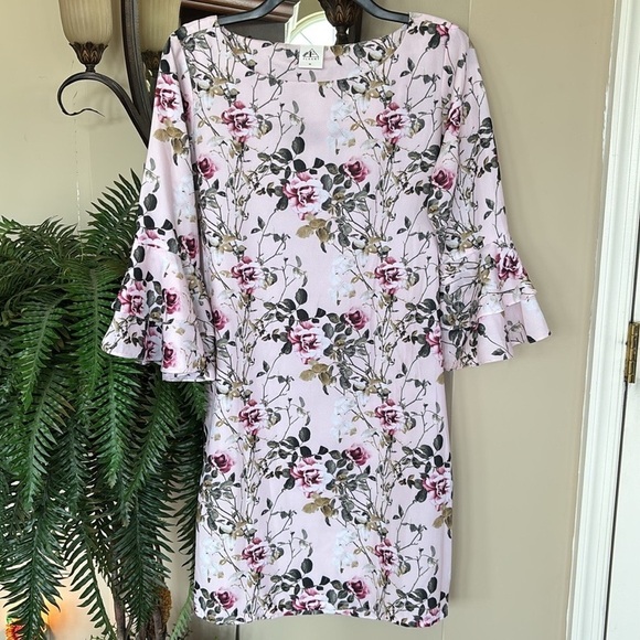NWOT Femina Flaunt Pale Pink Floral Shift Dress 3/4 Ruffle Sleeves Boat Neck - Picture 1 of 15